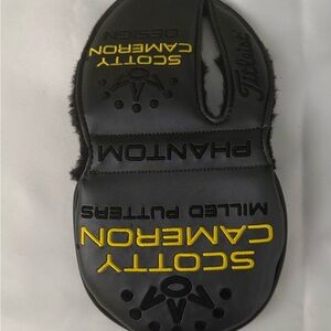 Titleist Black Putter Cover with Yellow Accents